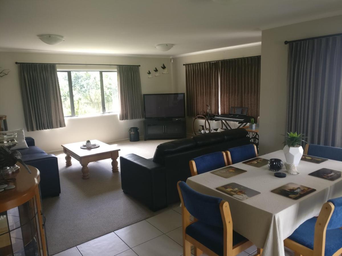 Addsbury House Appartement Whangamata Buitenkant foto